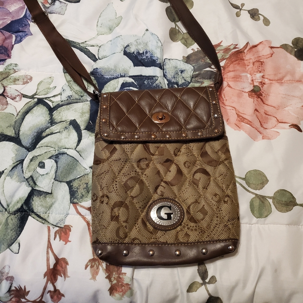 Cross body guess purse